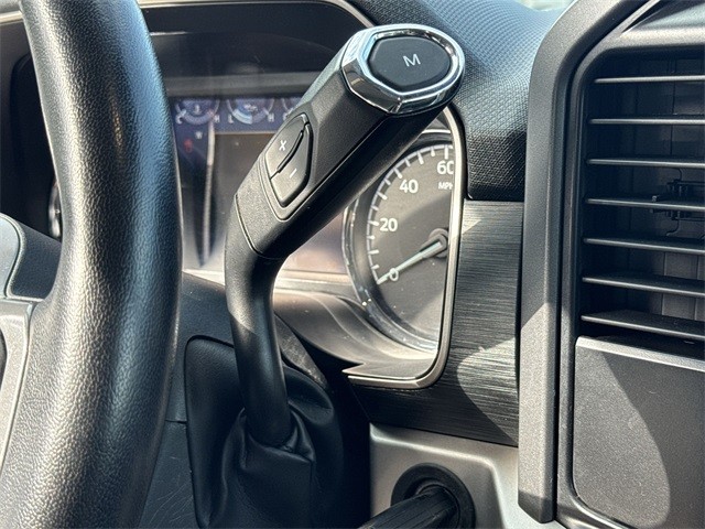 Ford F-150 Vehicle Full-screen Gallery Image 20