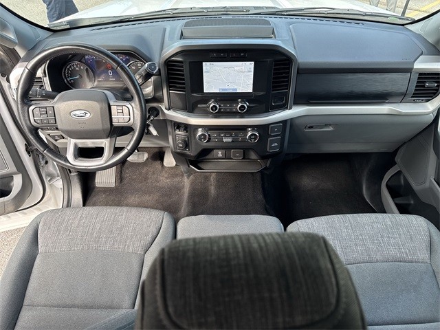 Ford F-150 Vehicle Full-screen Gallery Image 24