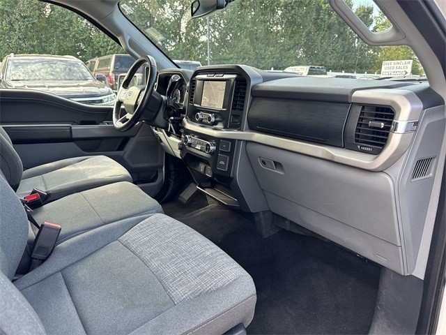 Ford F-150 Vehicle Full-screen Gallery Image 31