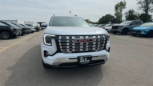 GMC Terrain Vehicle Full-screen Gallery Image 03