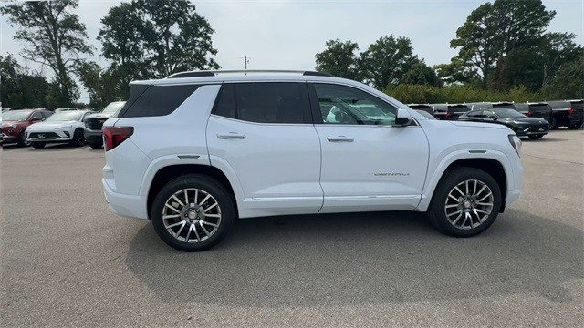 GMC Terrain Vehicle Full-screen Gallery Image 09