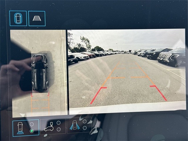 GMC Terrain Vehicle Full-screen Gallery Image 17