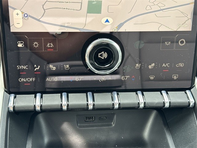 GMC Terrain Vehicle Full-screen Gallery Image 19