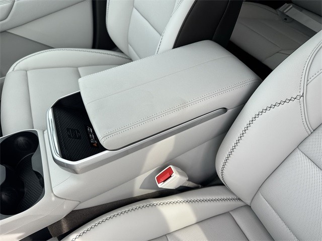 GMC Terrain Vehicle Full-screen Gallery Image 21