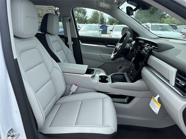 GMC Terrain Vehicle Full-screen Gallery Image 24