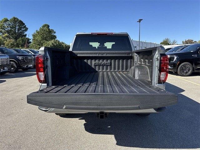 GMC Sierra 1500 Vehicle Full-screen Gallery Image 23
