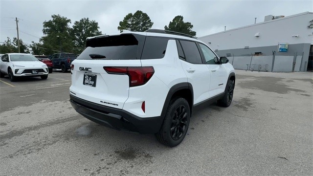 GMC Terrain Vehicle Full-screen Gallery Image 08