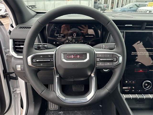 GMC Terrain Vehicle Full-screen Gallery Image 14