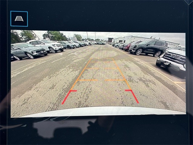 GMC Terrain Vehicle Full-screen Gallery Image 17