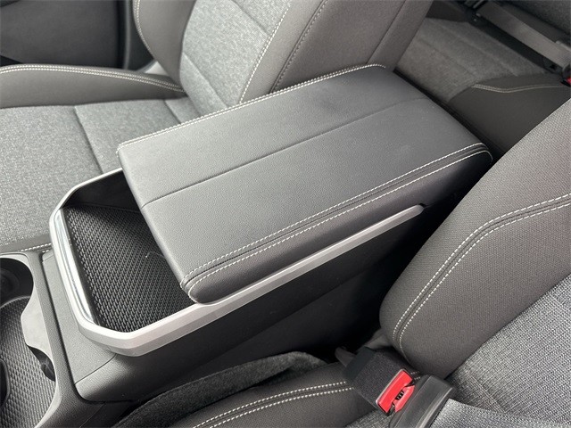 GMC Terrain Vehicle Full-screen Gallery Image 21