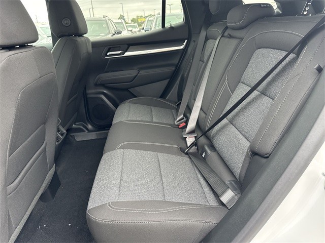 GMC Terrain Vehicle Full-screen Gallery Image 22