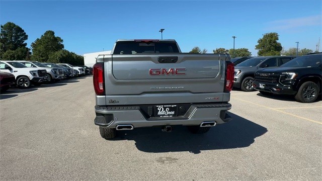 GMC Sierra 1500 Vehicle Full-screen Gallery Image 07