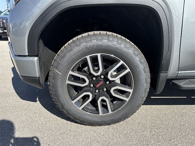 GMC Sierra 1500 Vehicle Full-screen Gallery Image 10