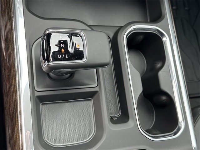 GMC Sierra 1500 Vehicle Full-screen Gallery Image 20