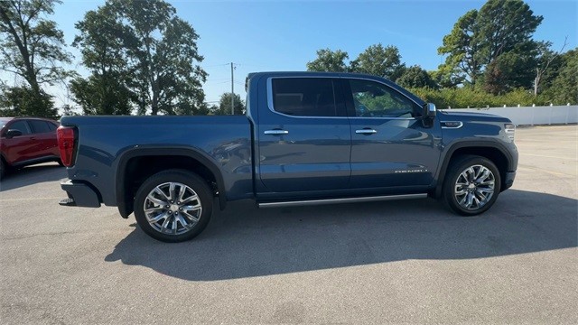 GMC Sierra 1500 Vehicle Full-screen Gallery Image 09