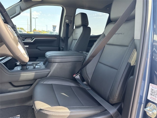 GMC Sierra 1500 Vehicle Full-screen Gallery Image 11