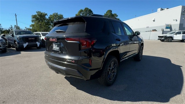 GMC Terrain Vehicle Full-screen Gallery Image 08