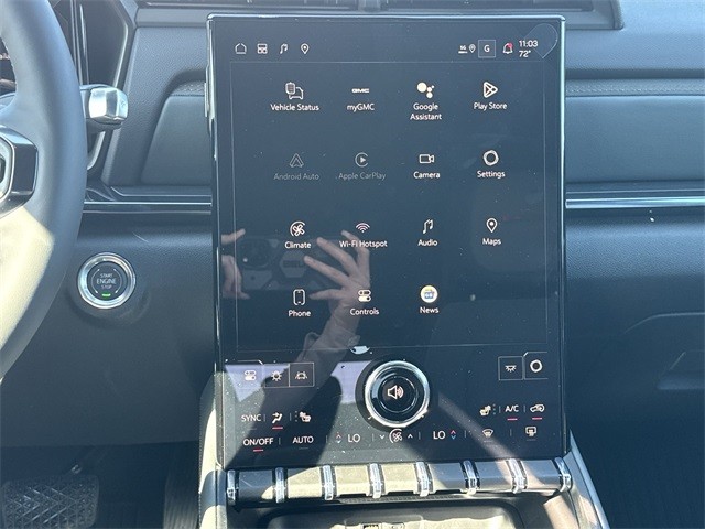 GMC Terrain Vehicle Full-screen Gallery Image 16