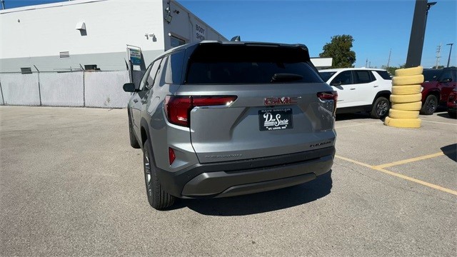 GMC Terrain Vehicle Full-screen Gallery Image 07