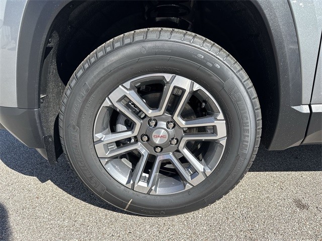 GMC Terrain Vehicle Full-screen Gallery Image 10