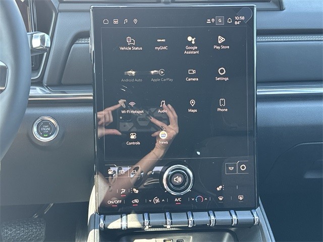 GMC Terrain Vehicle Full-screen Gallery Image 16