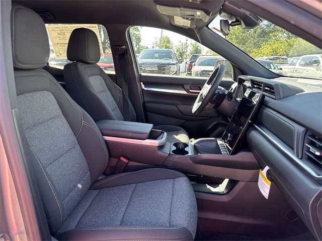 GMC Terrain Vehicle Full-screen Gallery Image 24