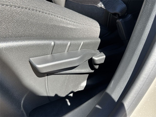 GMC Terrain Vehicle Full-screen Gallery Image 12