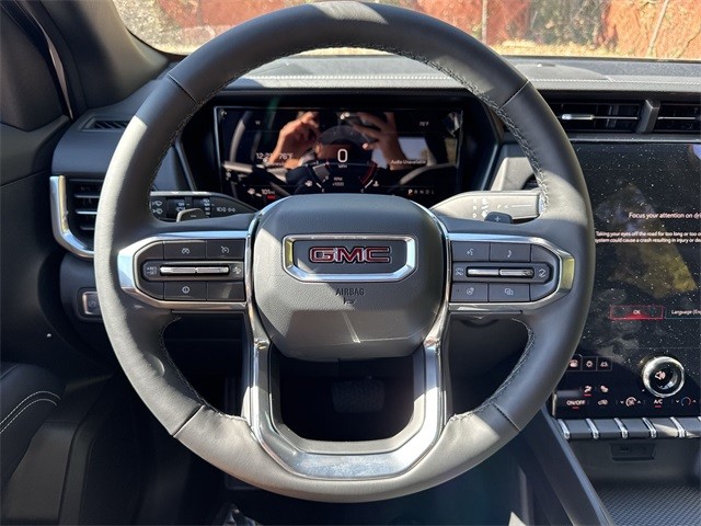 GMC Terrain Vehicle Full-screen Gallery Image 14