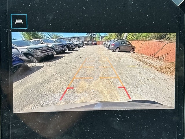 GMC Terrain Vehicle Full-screen Gallery Image 17