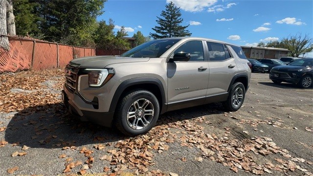 GMC Terrain Vehicle Full-screen Gallery Image 04