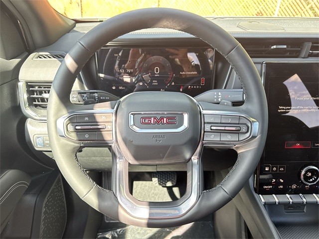 GMC Terrain Vehicle Full-screen Gallery Image 14