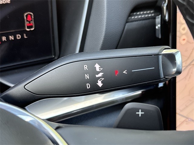 GMC Terrain Vehicle Full-screen Gallery Image 20