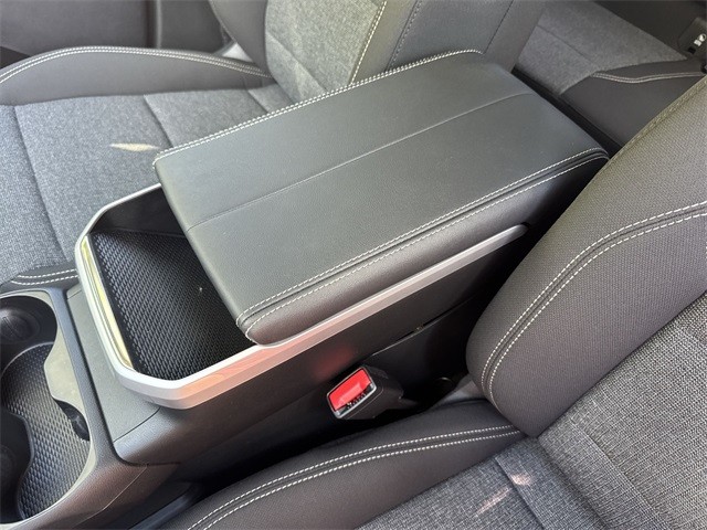 GMC Terrain Vehicle Full-screen Gallery Image 21