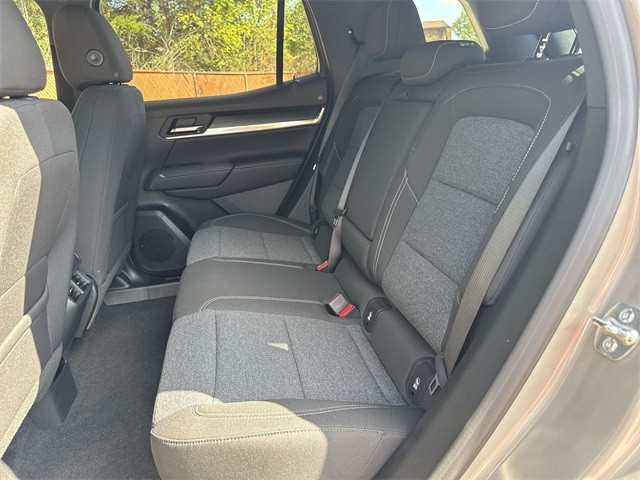 GMC Terrain Vehicle Full-screen Gallery Image 22