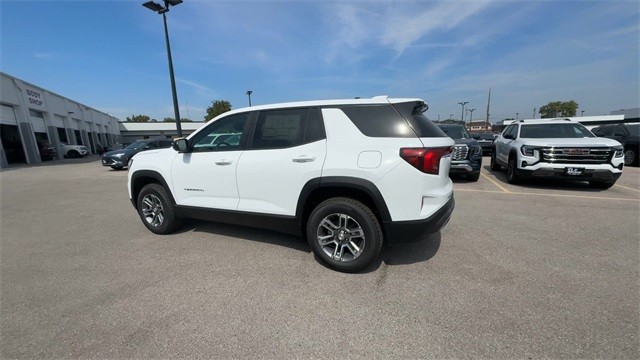 GMC Terrain Vehicle Full-screen Gallery Image 06