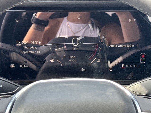 GMC Terrain Vehicle Full-screen Gallery Image 15