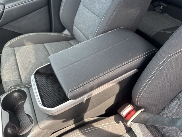 GMC Terrain Vehicle Full-screen Gallery Image 21