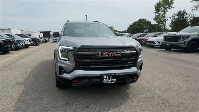 GMC Terrain Vehicle Full-screen Gallery Image 03