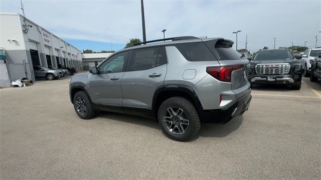 GMC Terrain Vehicle Full-screen Gallery Image 06