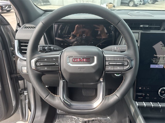 GMC Terrain Vehicle Full-screen Gallery Image 14