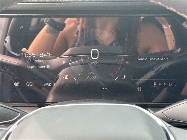 GMC Terrain Vehicle Full-screen Gallery Image 15