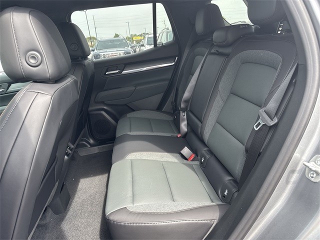 GMC Terrain Vehicle Full-screen Gallery Image 22