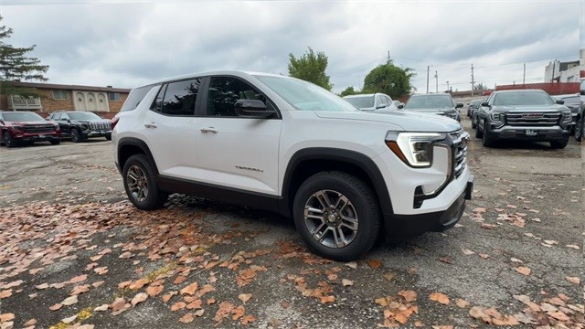 GMC Terrain Vehicle Full-screen Gallery Image 02