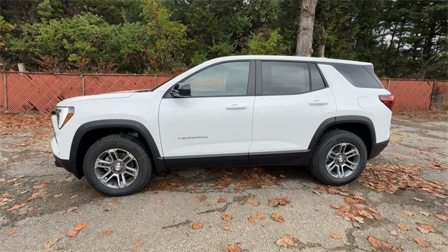 GMC Terrain Vehicle Full-screen Gallery Image 05