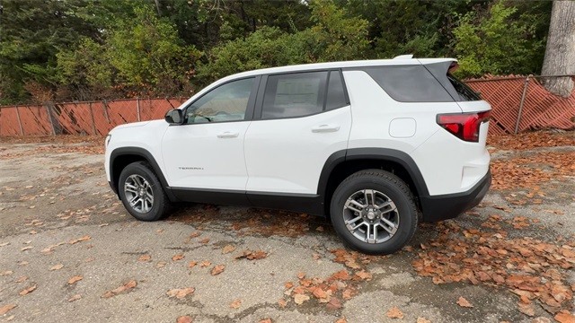 GMC Terrain Vehicle Full-screen Gallery Image 06