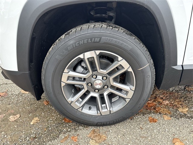 GMC Terrain Vehicle Full-screen Gallery Image 10