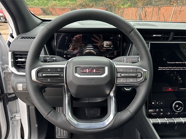 GMC Terrain Vehicle Full-screen Gallery Image 14