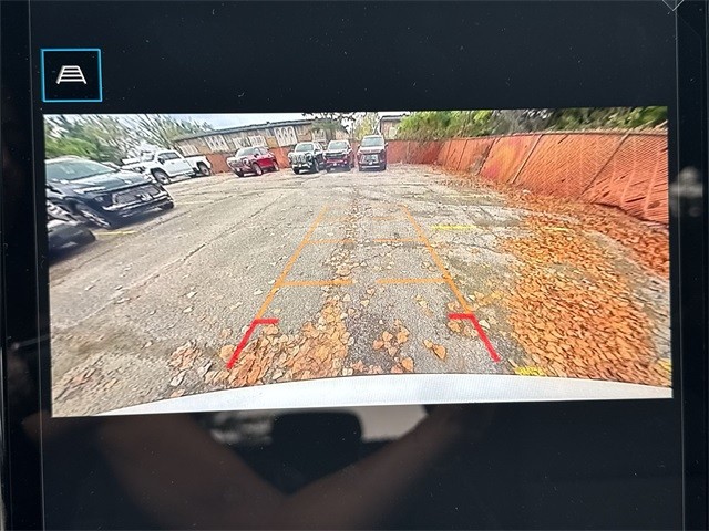 GMC Terrain Vehicle Full-screen Gallery Image 17