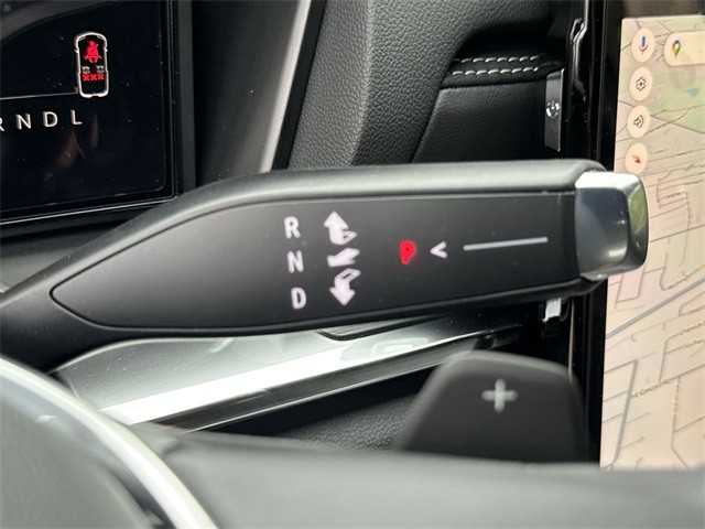 GMC Terrain Vehicle Full-screen Gallery Image 20