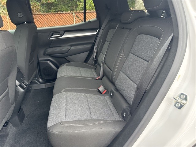 GMC Terrain Vehicle Full-screen Gallery Image 22